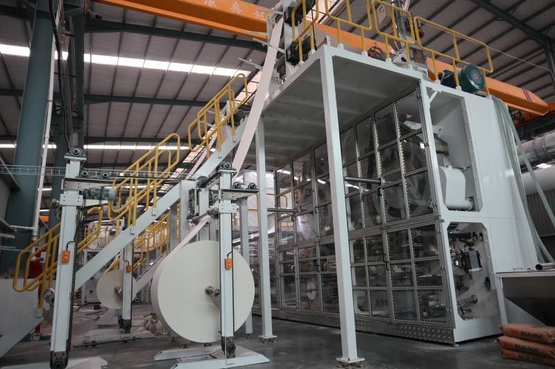 85% Efficiency 0.8Mpa 300pcs/Min Diaper Manufacturing Machine