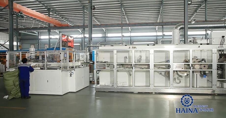 PLC Siemens System 100T 300kw Diaper Manufacturing Machine